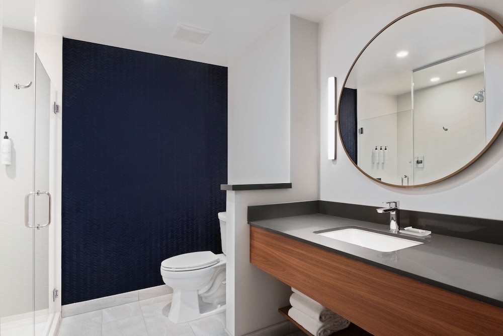 Fairfield Inn & Suites Chino 27/27