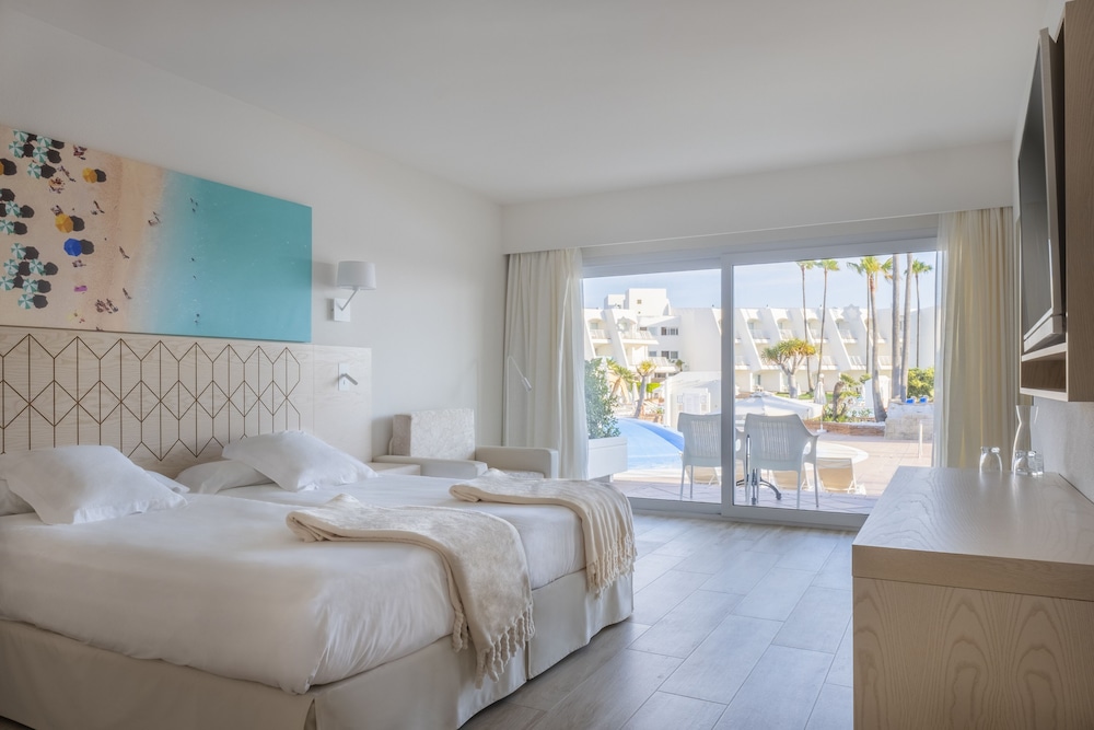 Iberostar Waves Royal Andalus 18/76