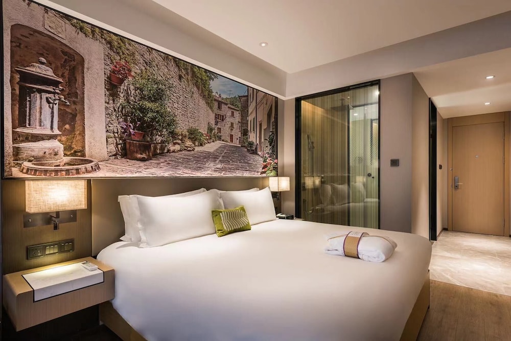 Mercure Shanghai Hongqiao Railway Station 16/37