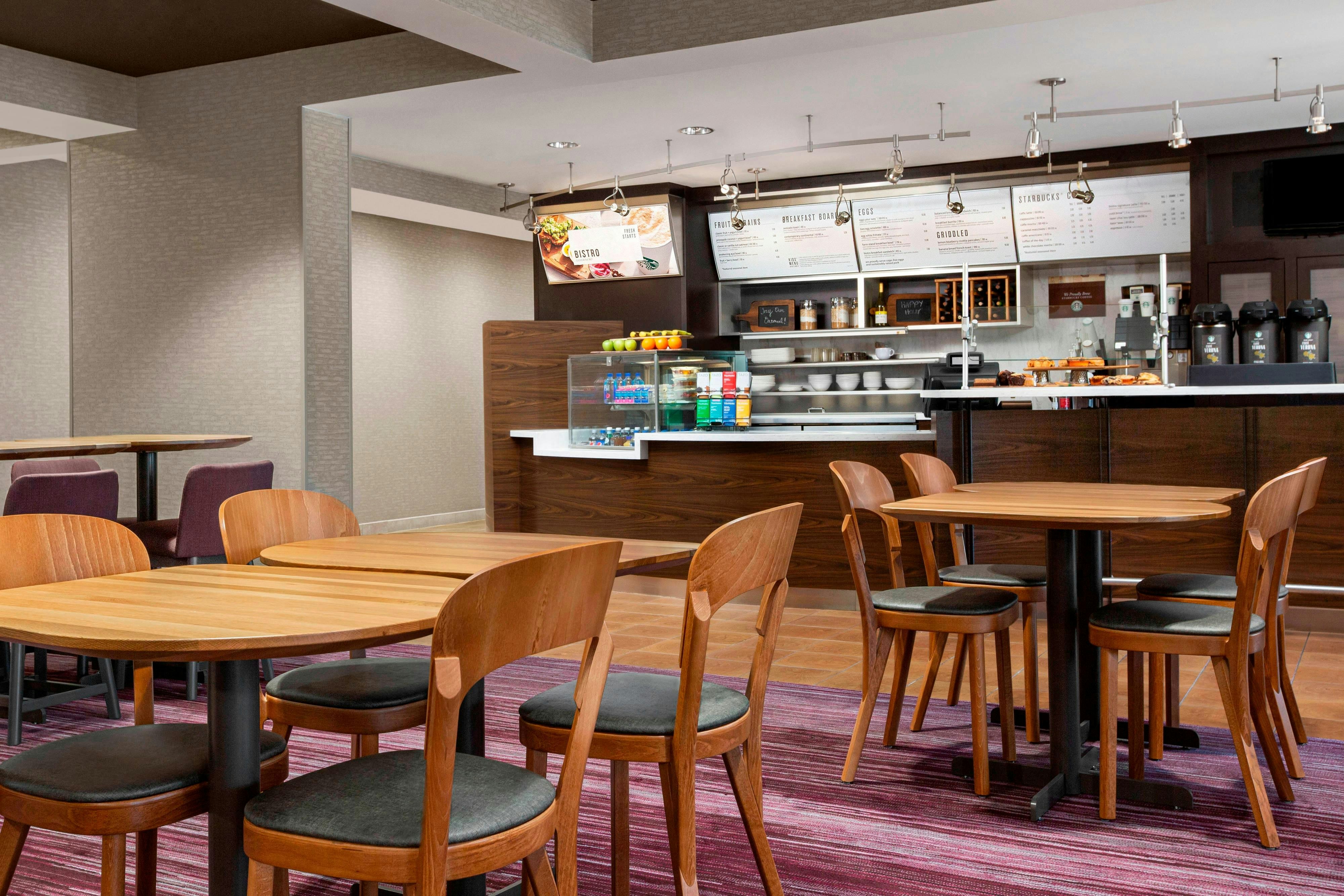 Courtyard By Marriott Bowling Green Convention Center 10/15