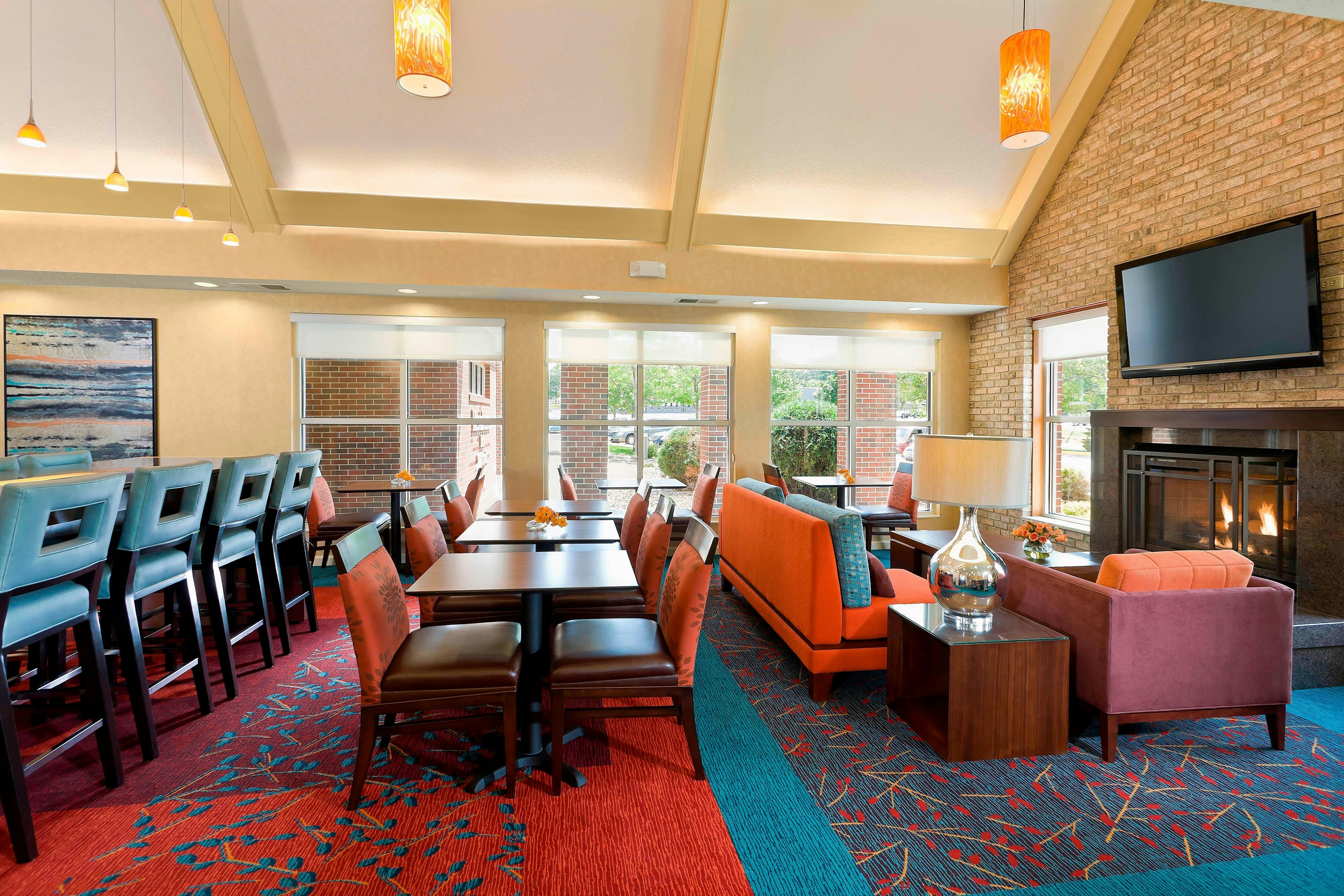 Residence Inn Cedar Rapids 5/7