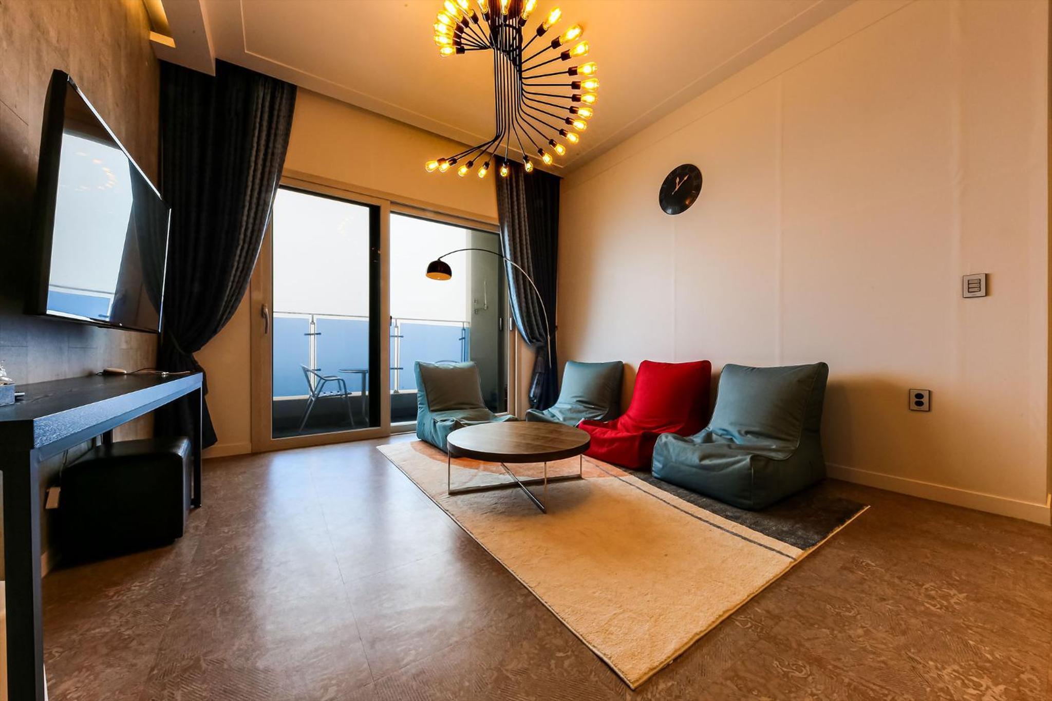 Penthouse, Ocean View