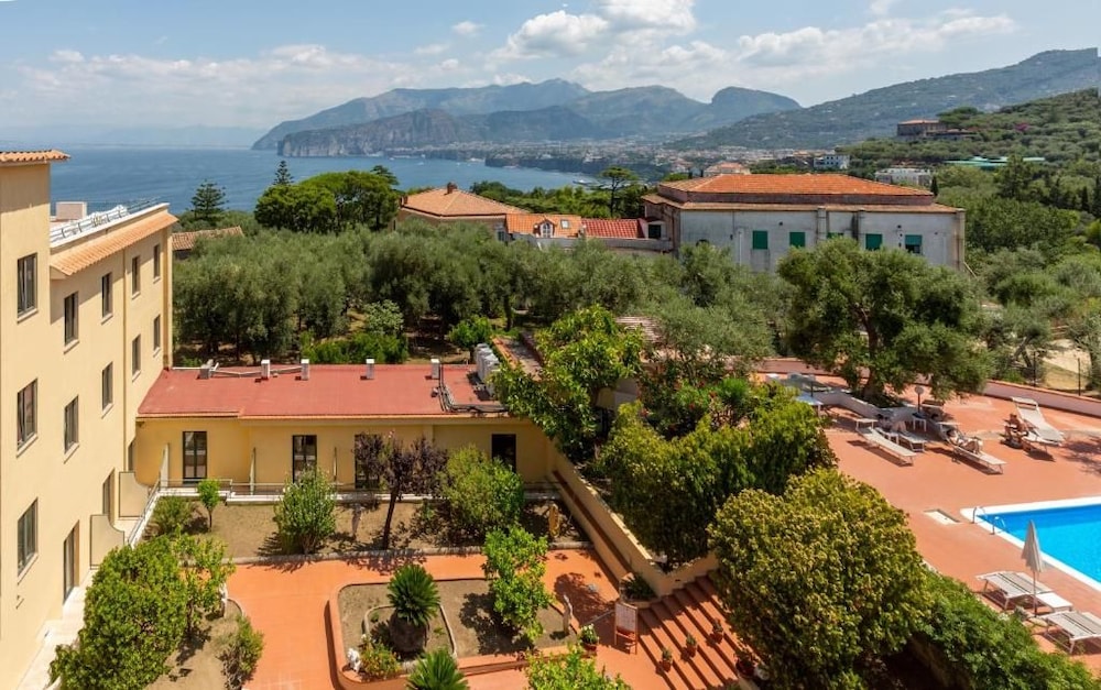 Hotel Villa Igea 57/62