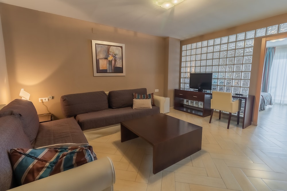 Hotel Kika 35/50