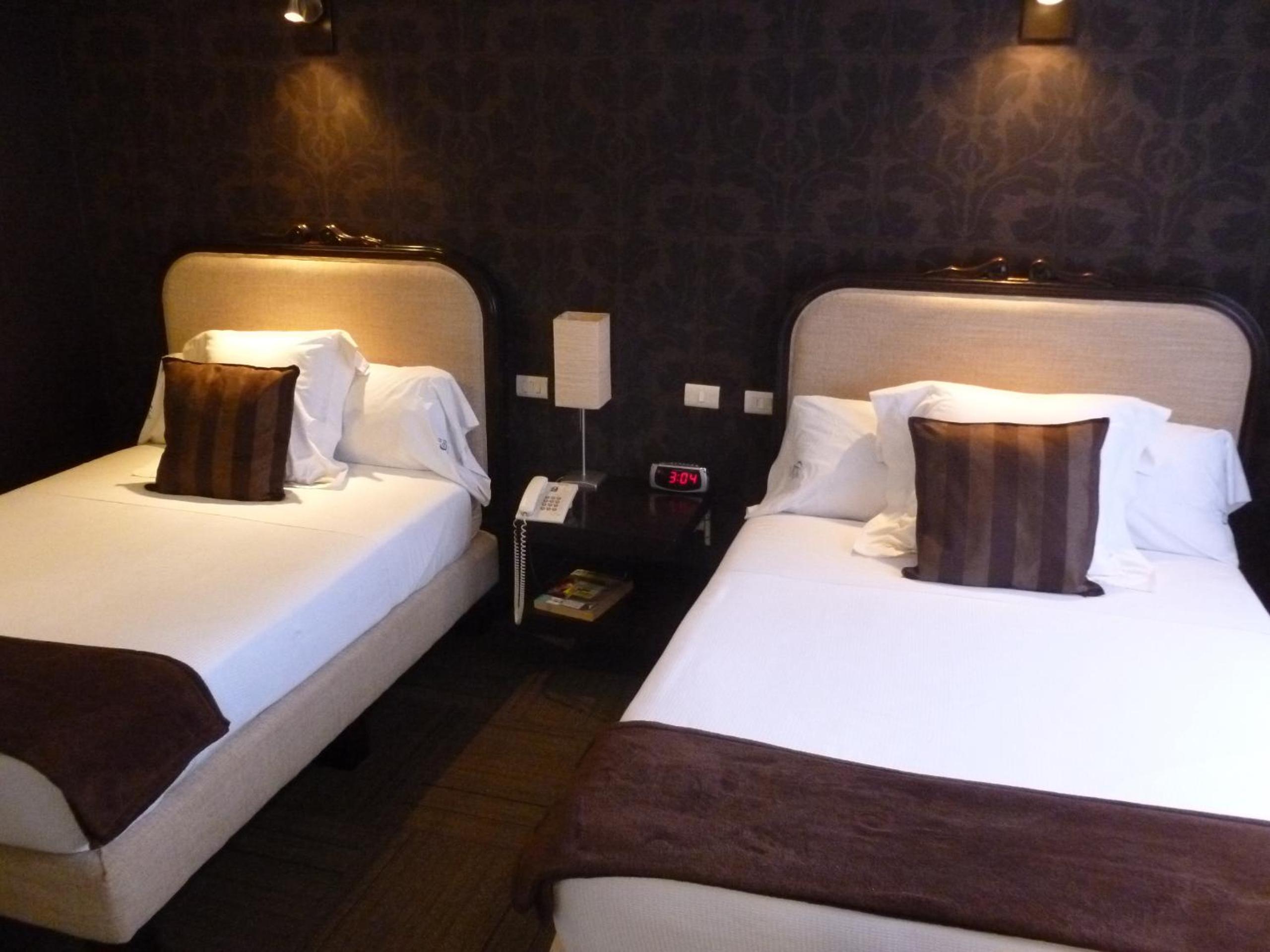 hotel clara luna