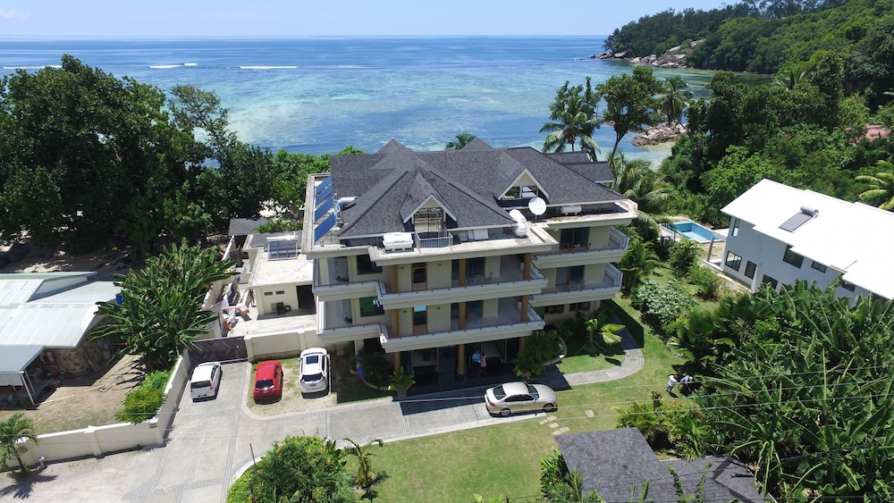 CROWN BEACH HOTEL 写真5