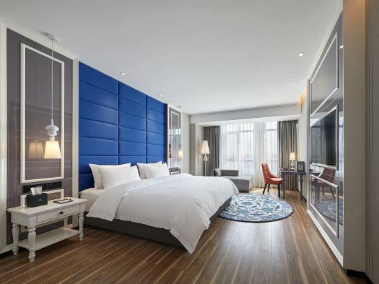 Platium Hotel 13/28