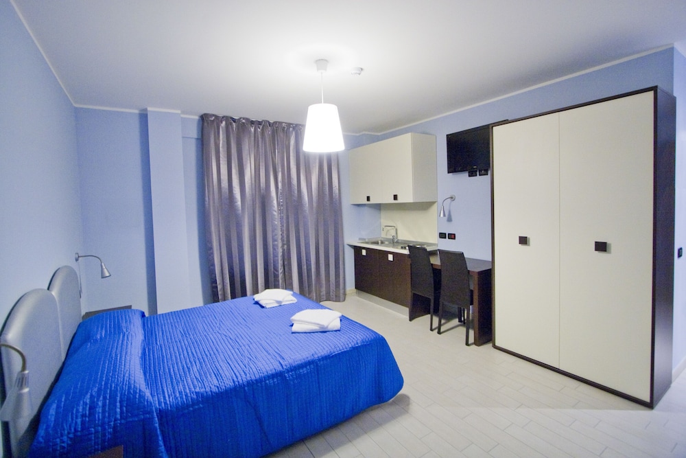 Hotel Leonardo &amp; Residenza Marconi 13/50