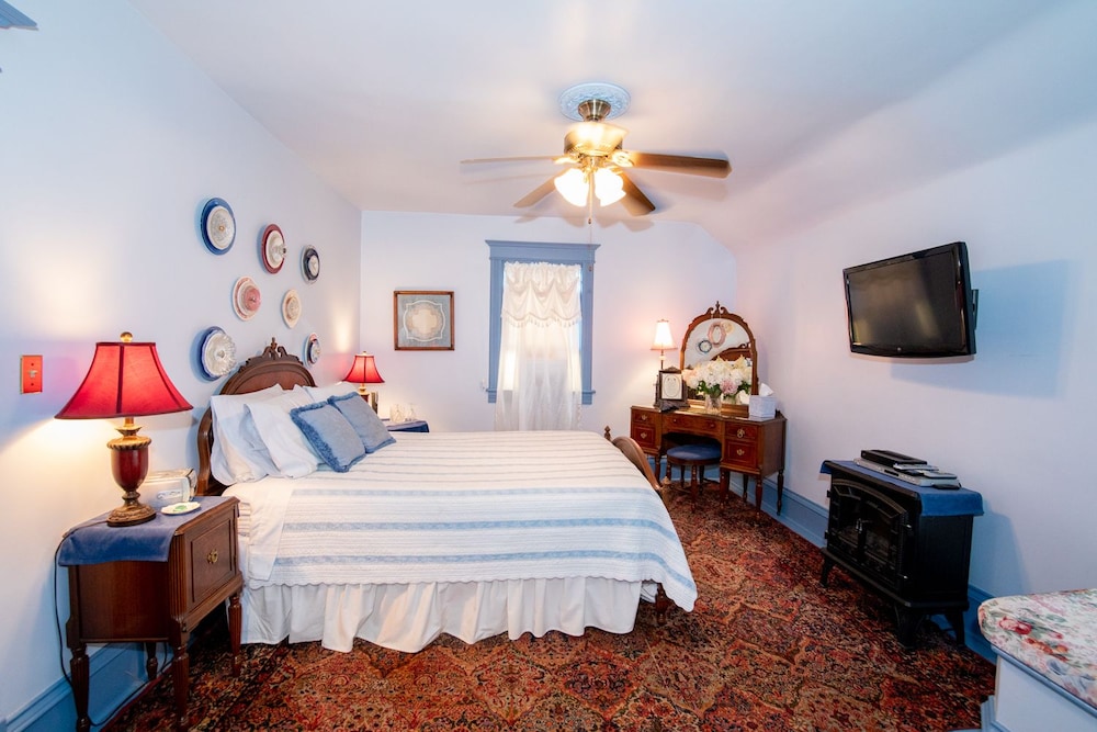 Garden Gate BnB 5/19
