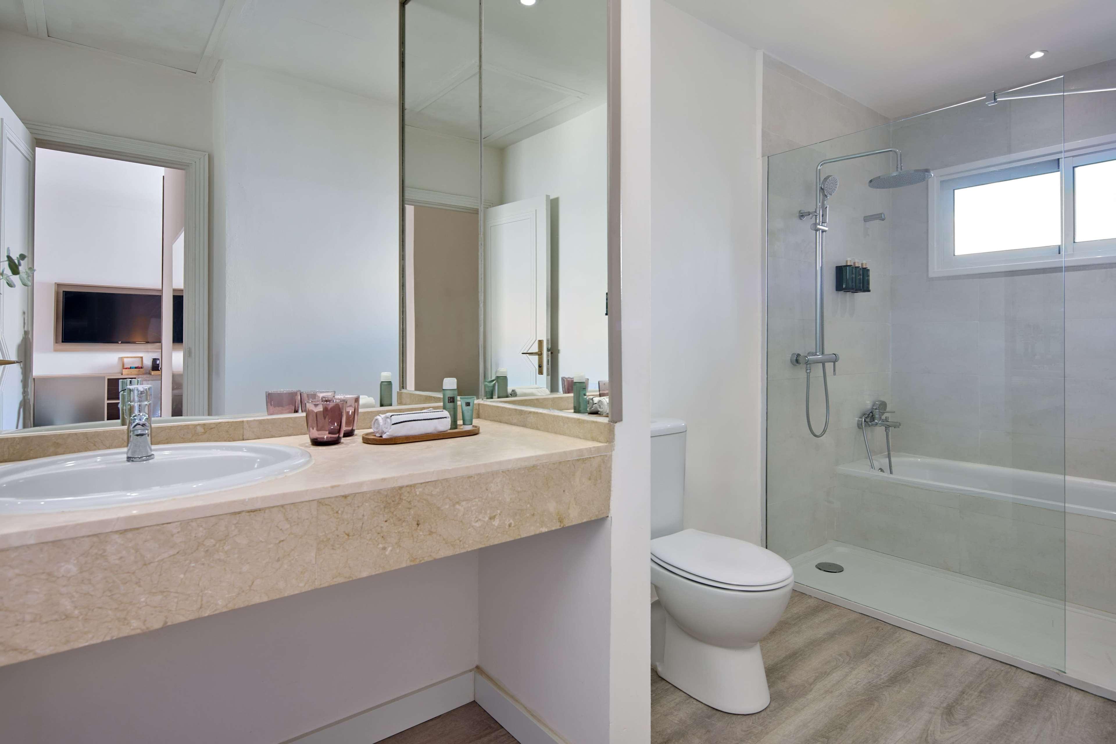 The Level, Suite, Sea Front، Melia La Palma 4/6