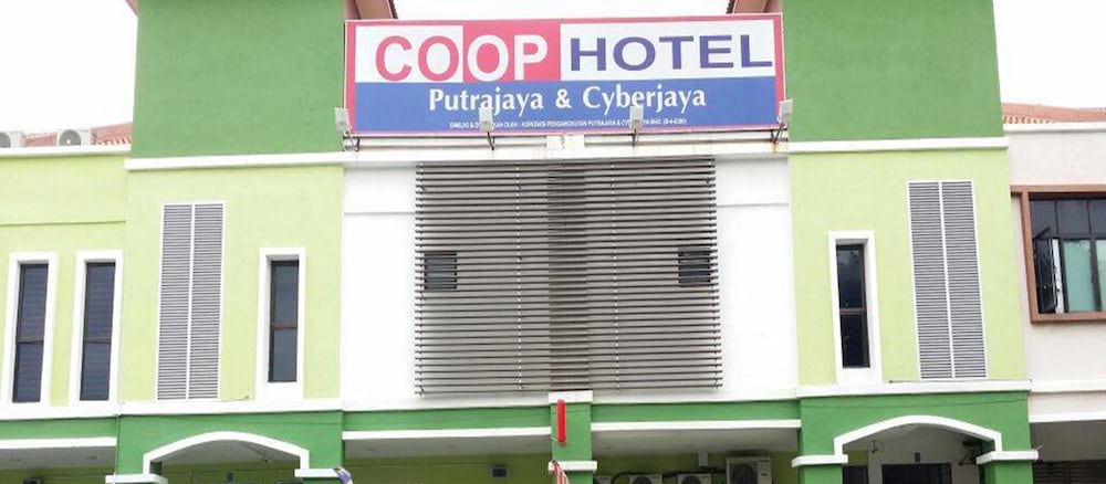 Coop Hotel Putrajaya Cyberjaya in SEPANG