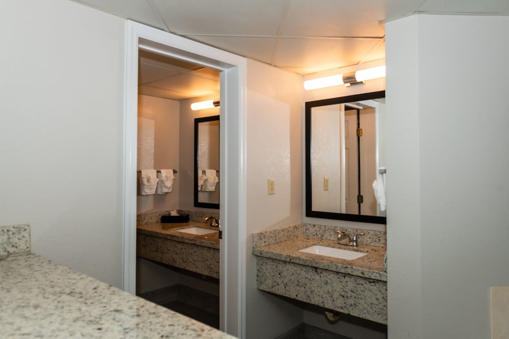 Twin Mountain Inn & Suites 24/71