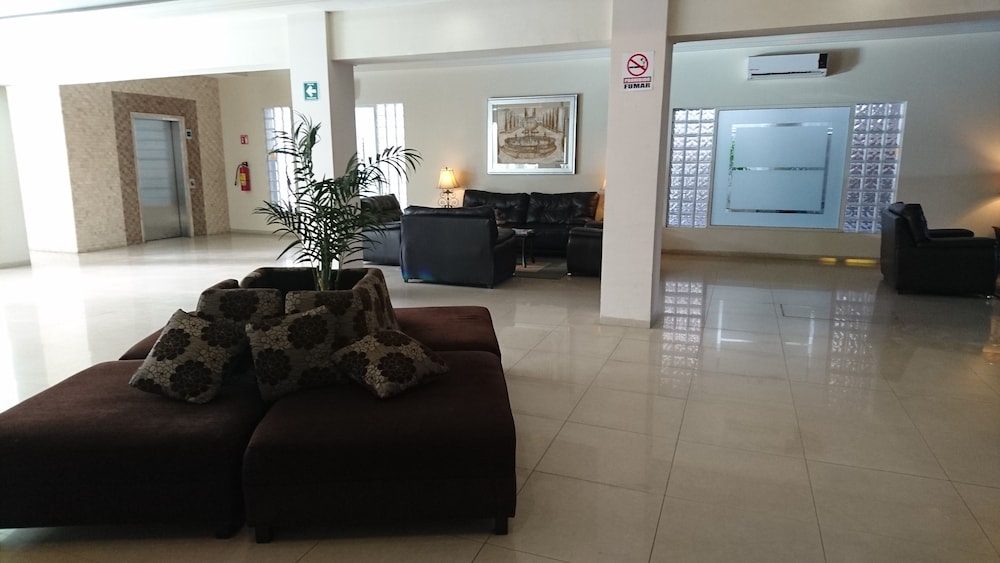 Hotel Savoy Express 38/47