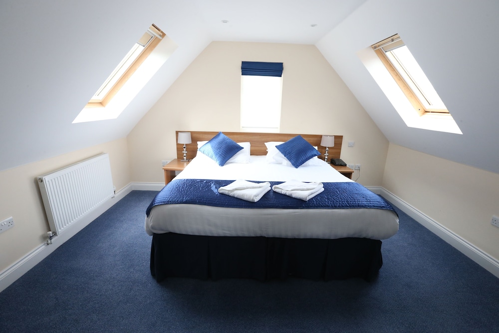 The Corner House Hotel Guest House 13/45