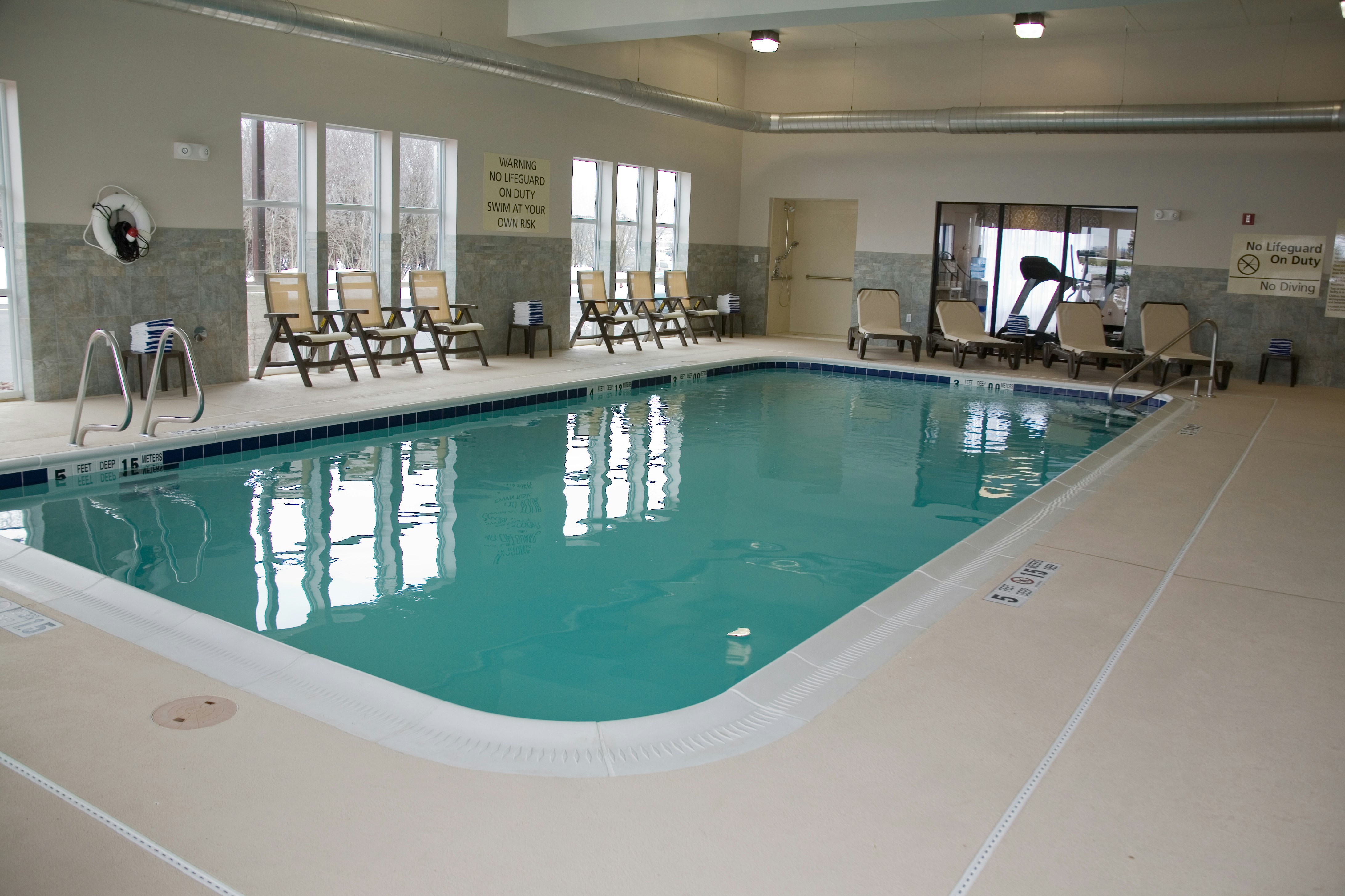 Hampton Inn Watertown 23/47