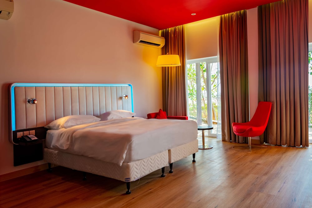 Park Inn by Radisson Hotel and Residence Duqm 9/44