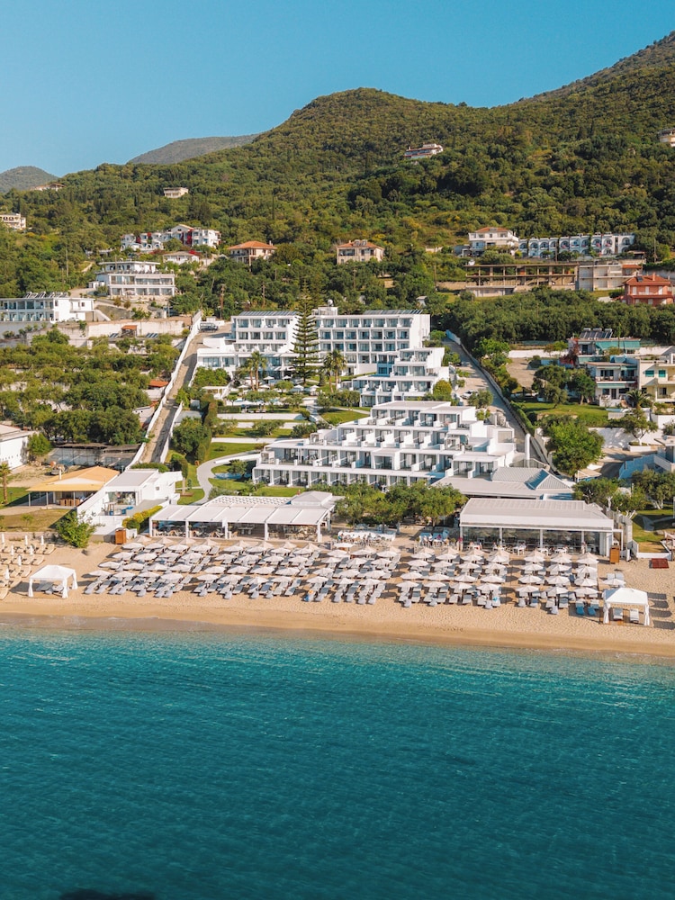 Lichnos Beach Hotel & Bungalows 45/50