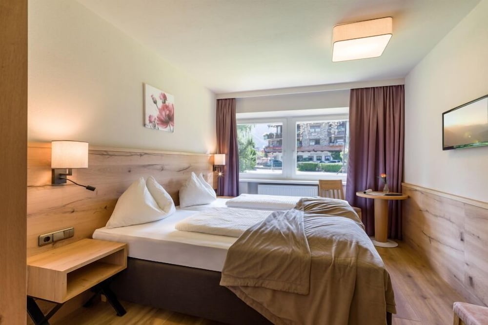 GASTEHAUS ROSENHOF 33/68