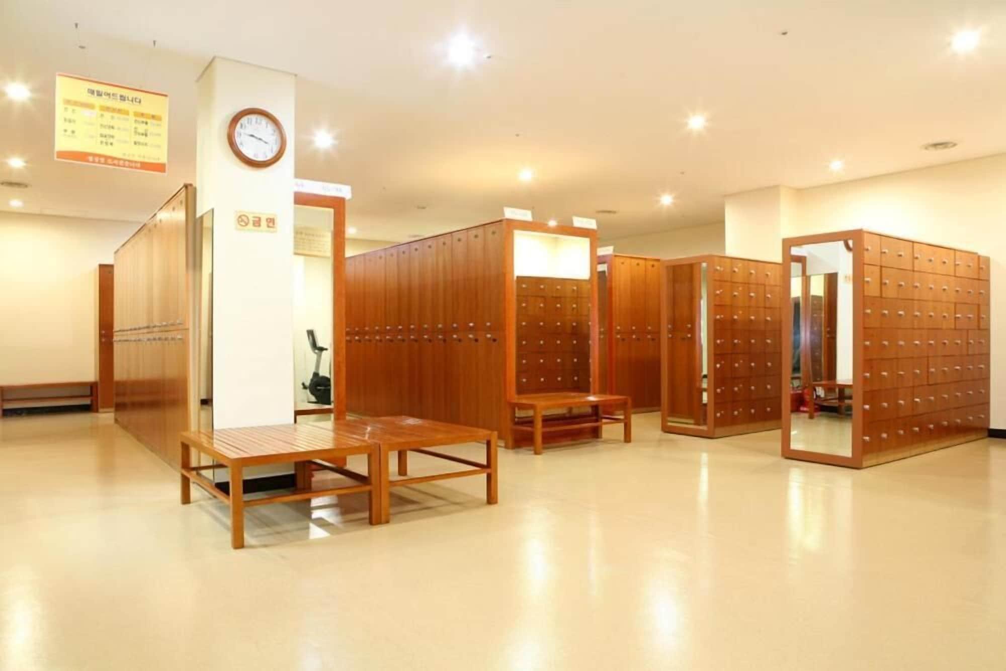 The-K Jirisan Family Hotel 16/32