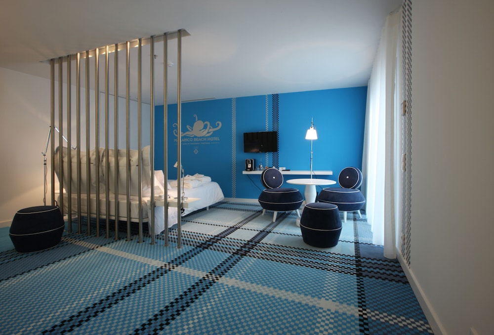 Macarico Beach Hotel 57/66