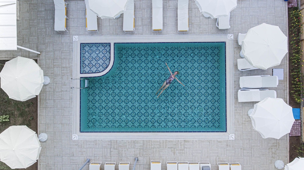 Belsun Boutique Hotel 46/50