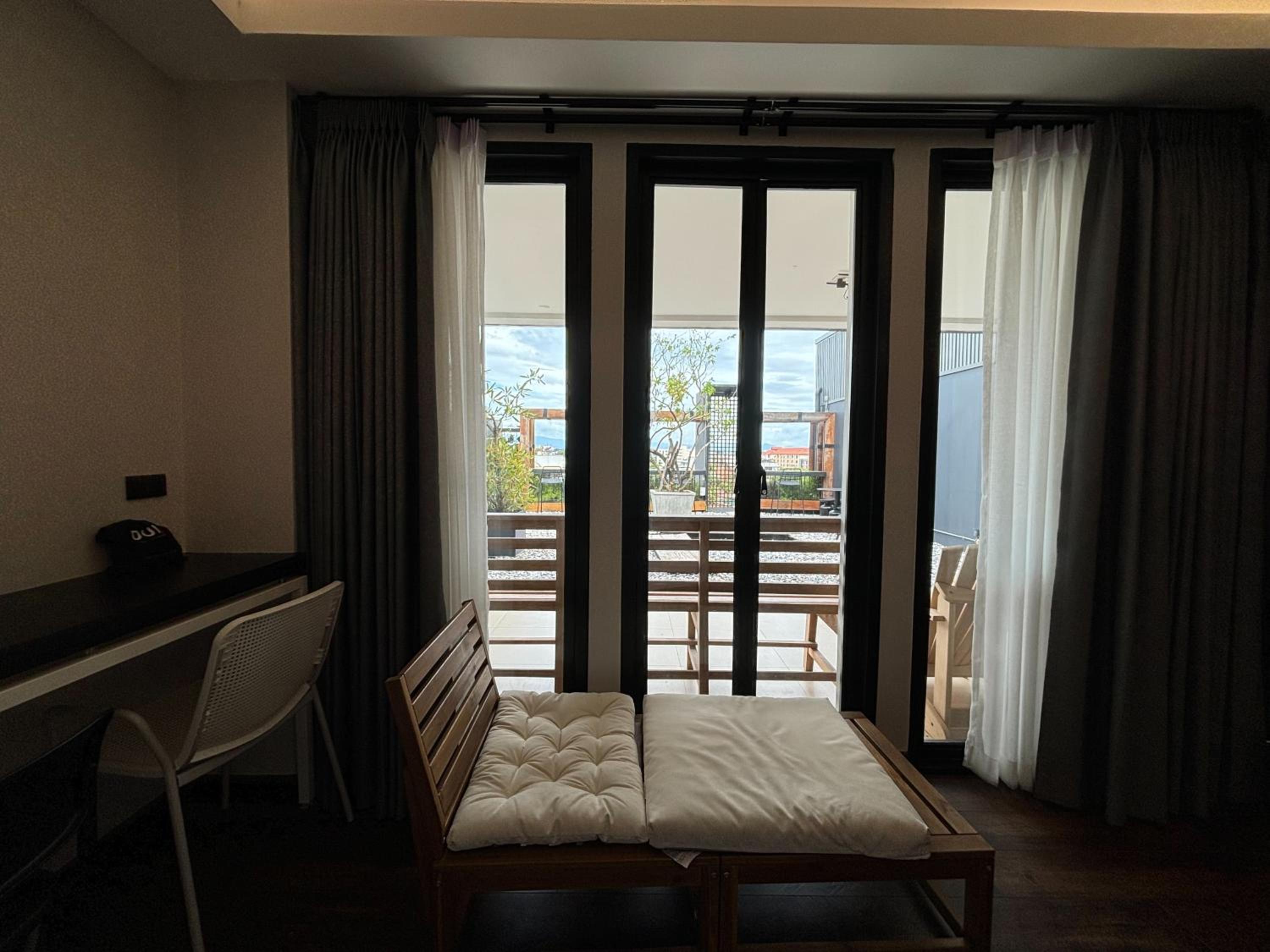 DUM Hotel 27/49