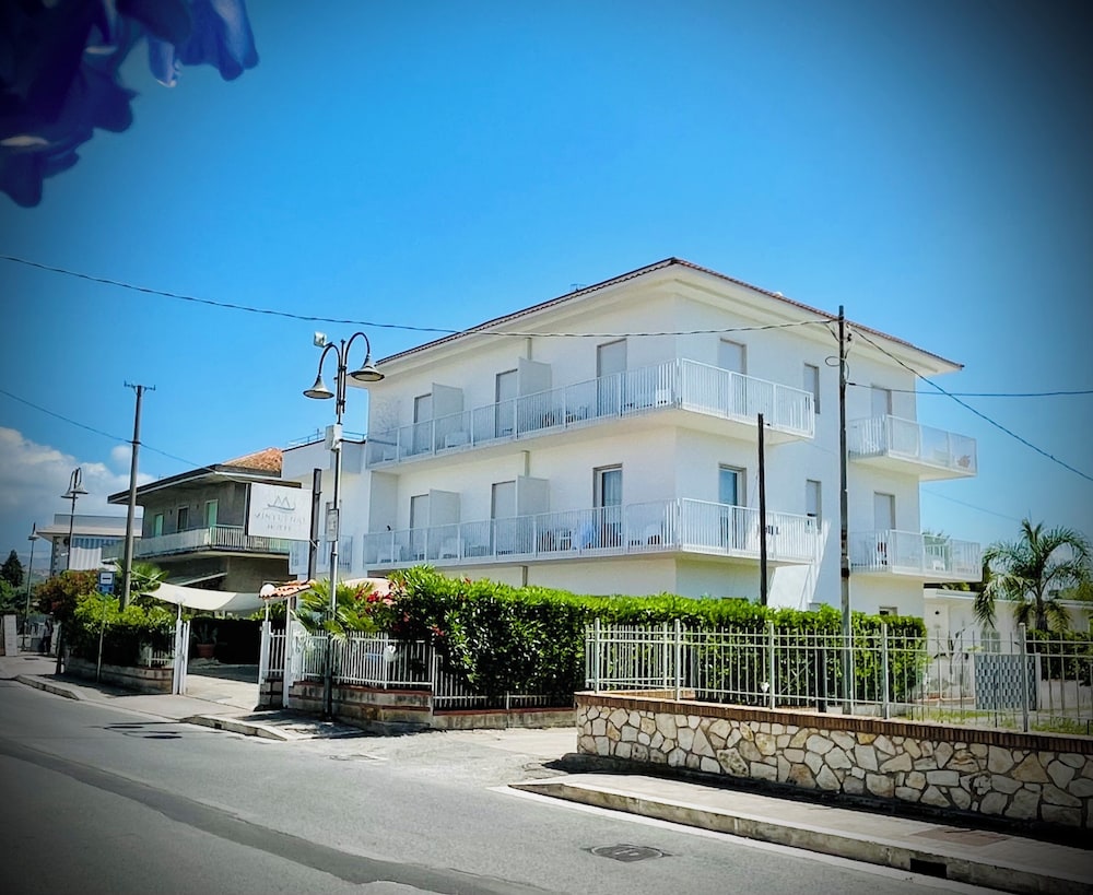 Albergo Minturnae 2/49