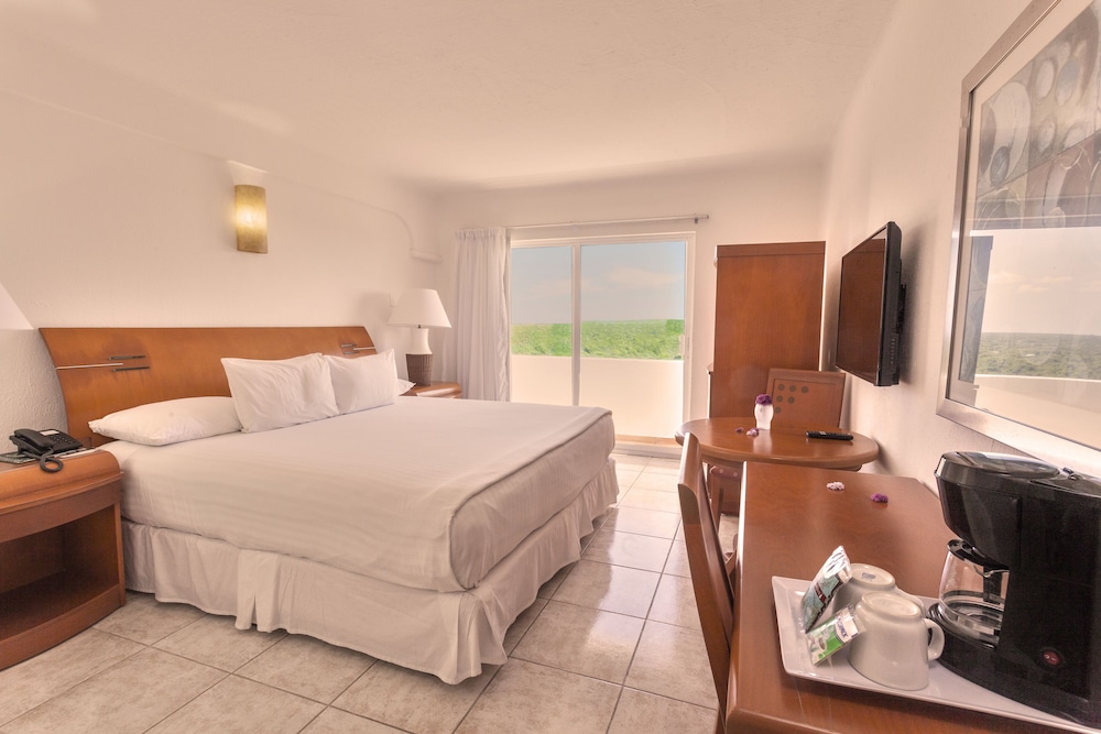 Coral Princess Hotel & Dive Resort 16/78