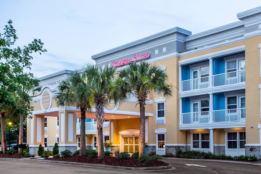 Comfort Suites At Isle Of Palms Connector 3/48