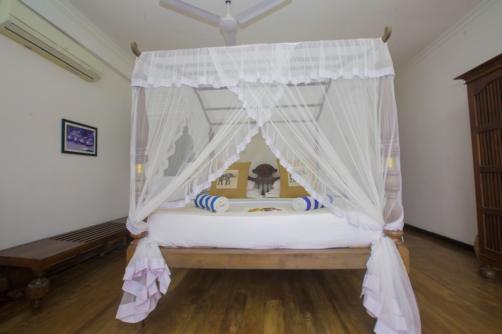 Sea World Boutique Hotel 20/50