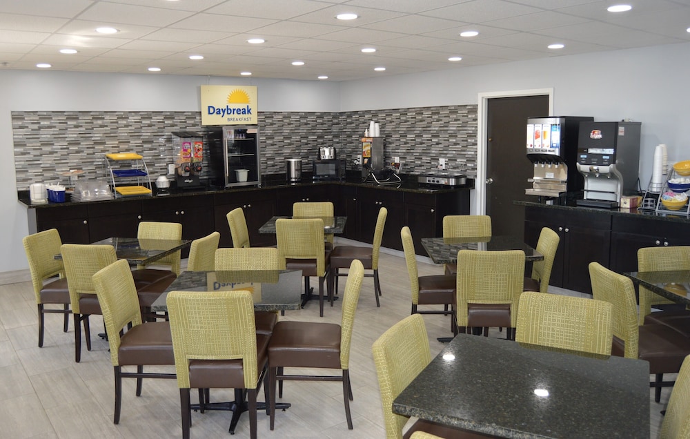 Days Inn by Wyndham Easley/Greenville/Clemson Area 31/38