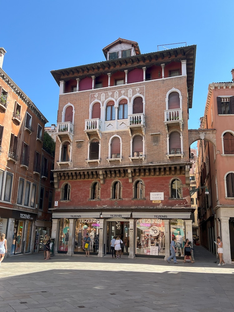 San Luca Hotel 3/55