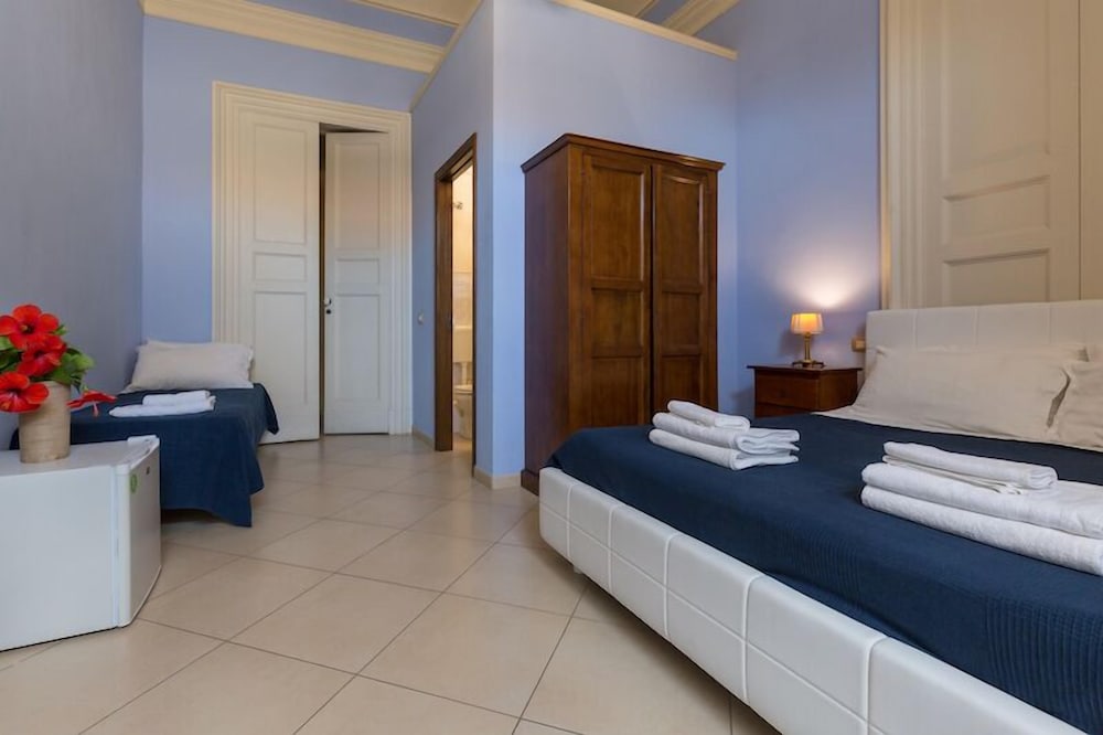 Teatro Bellini Bed Breakfast 11/35