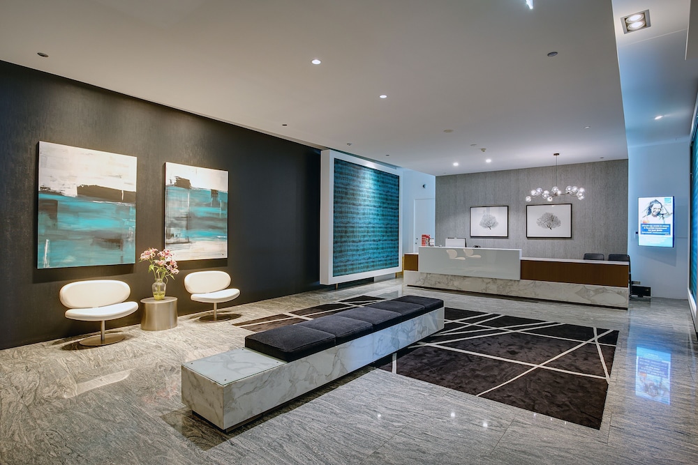 Aria Apartments 7/76