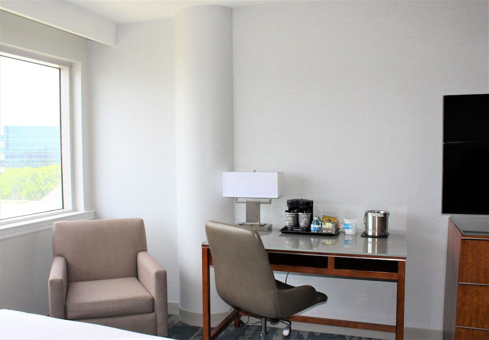 DoubleTree by Hilton Hotel LAX - El Segundo 48/84