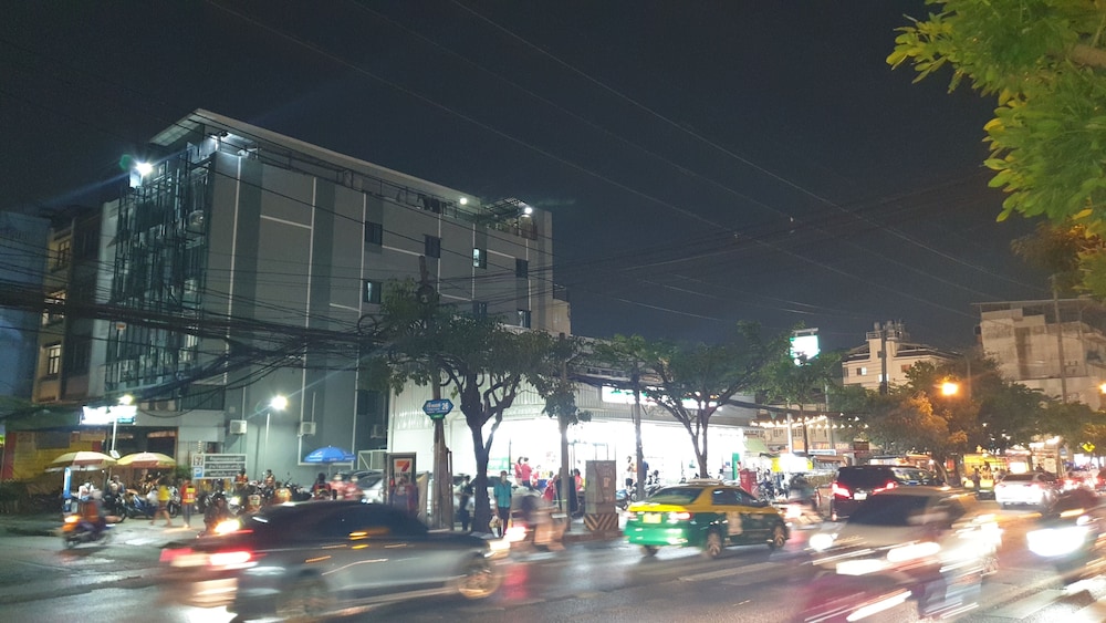 W71 Hotel bangkok 7/50