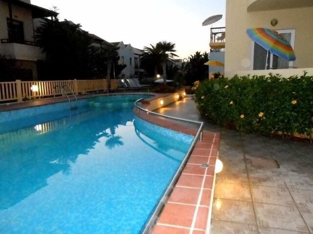 Lambrinos Suites 23/51