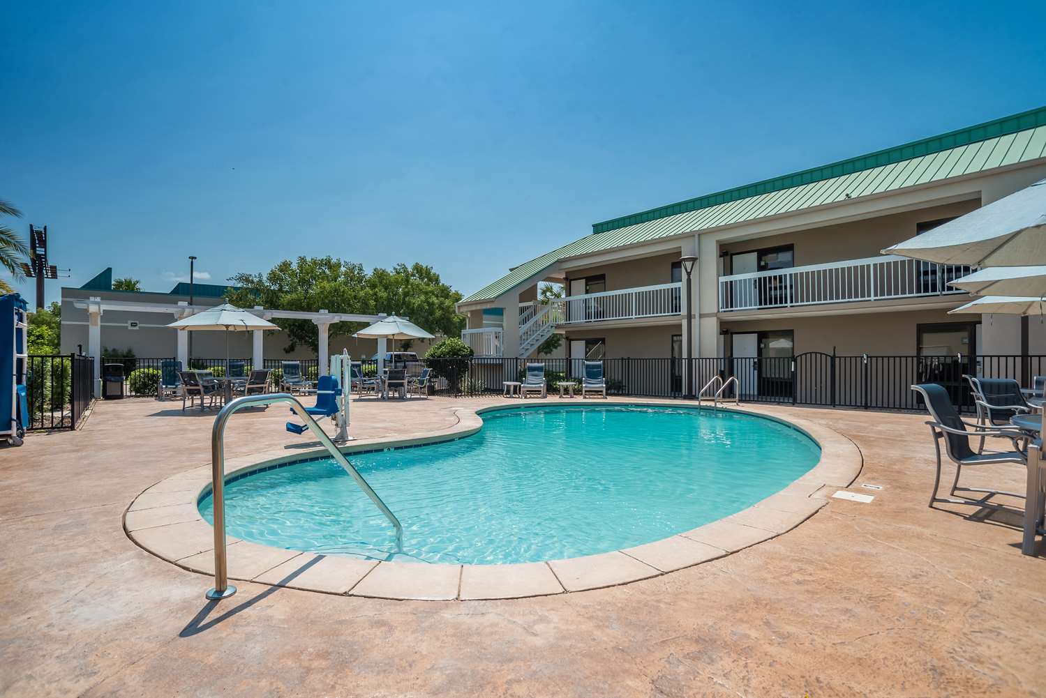 Best Western Flagship Inn 28/30