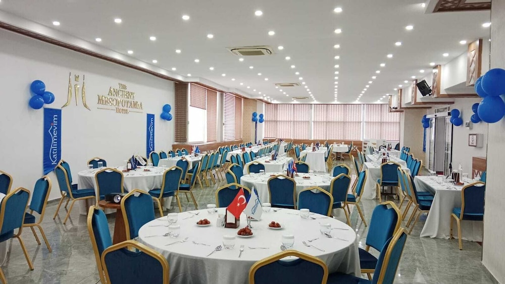 Ancient Mesopotamia Hotel 34/42