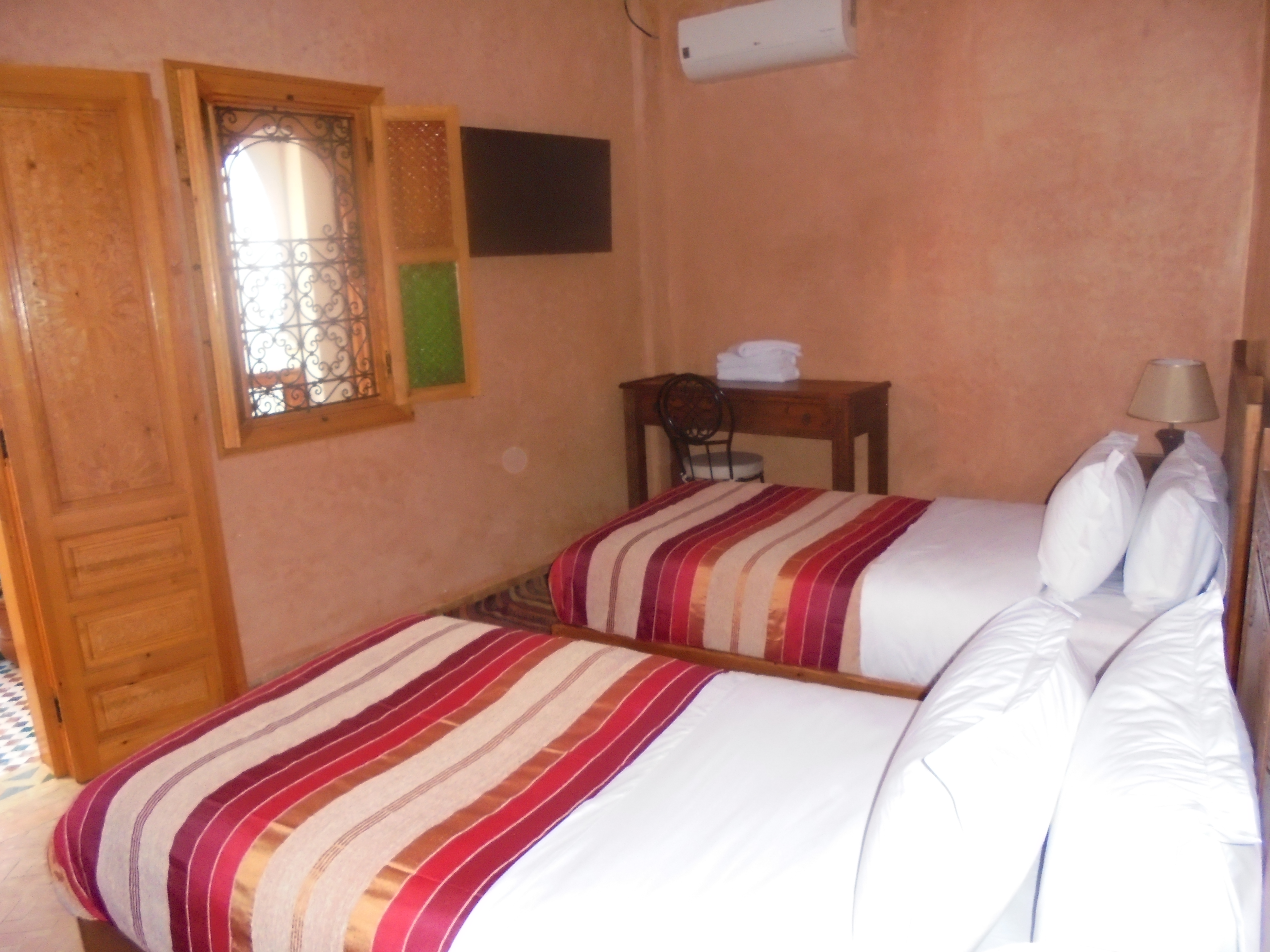 Standard, Twin Beds