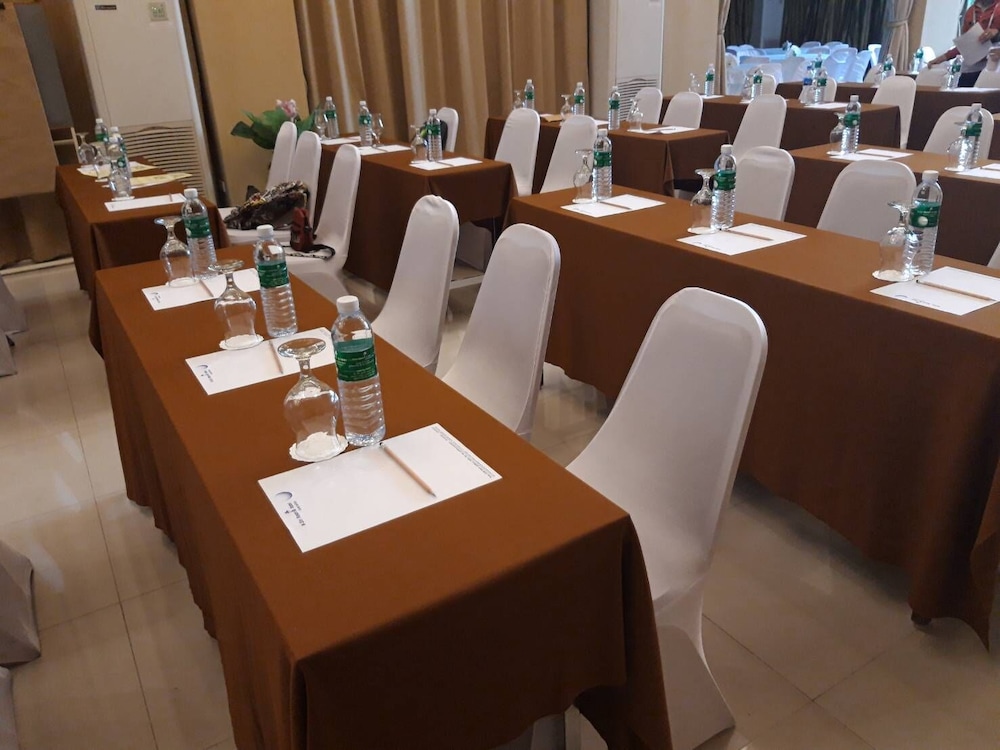 Nsiri Resort & Hotel 26/30