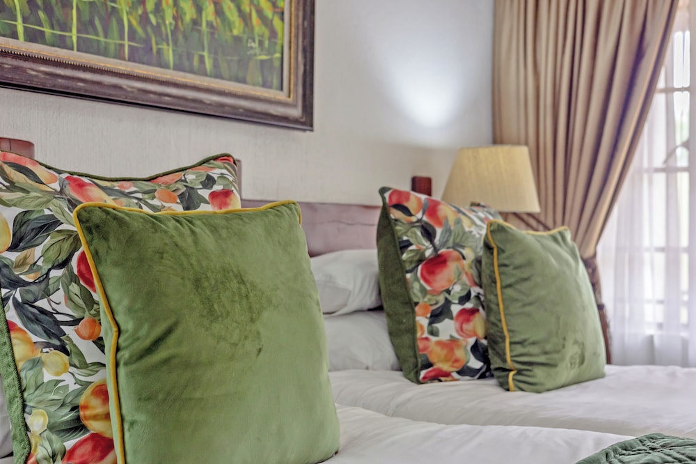 Afrique Boutique Hotel O.R. Tambo 29/50