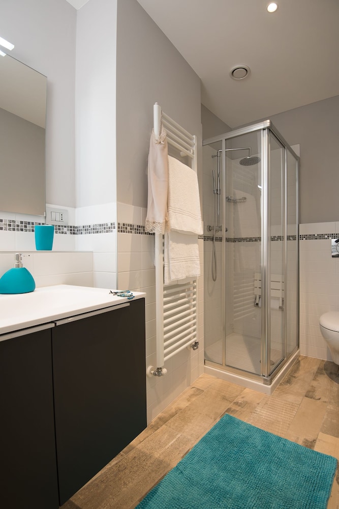 Rivetto Suites 37/37