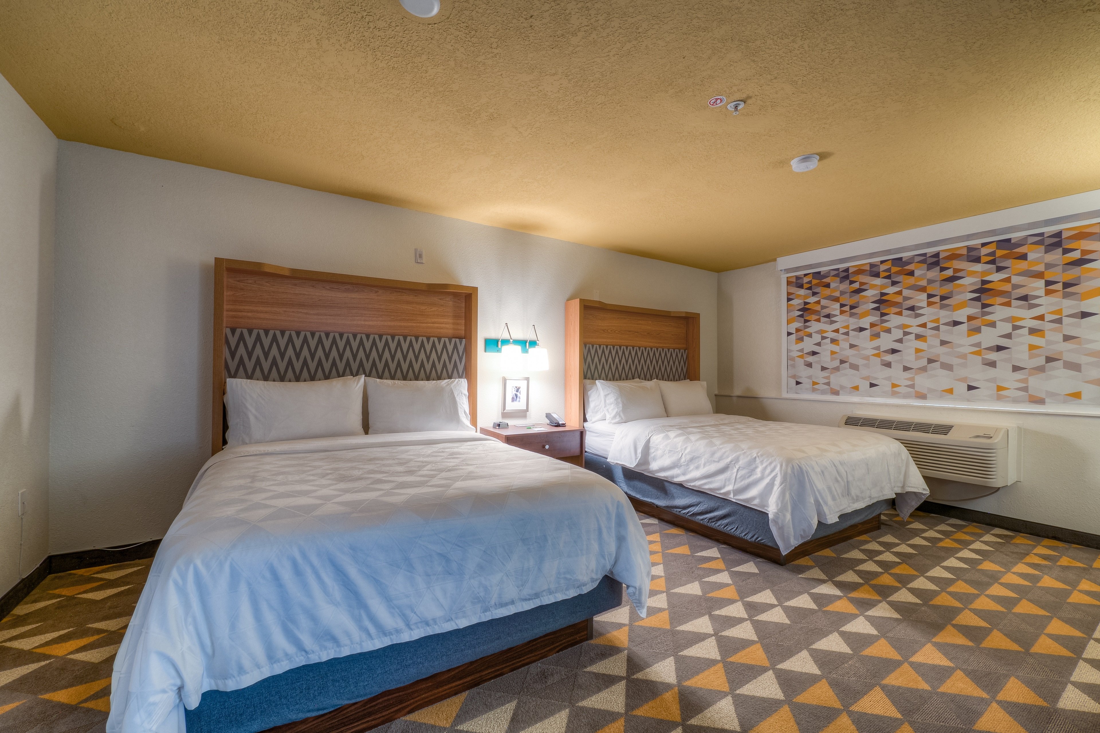 Holiday Inn Tacoma Mall 11/50