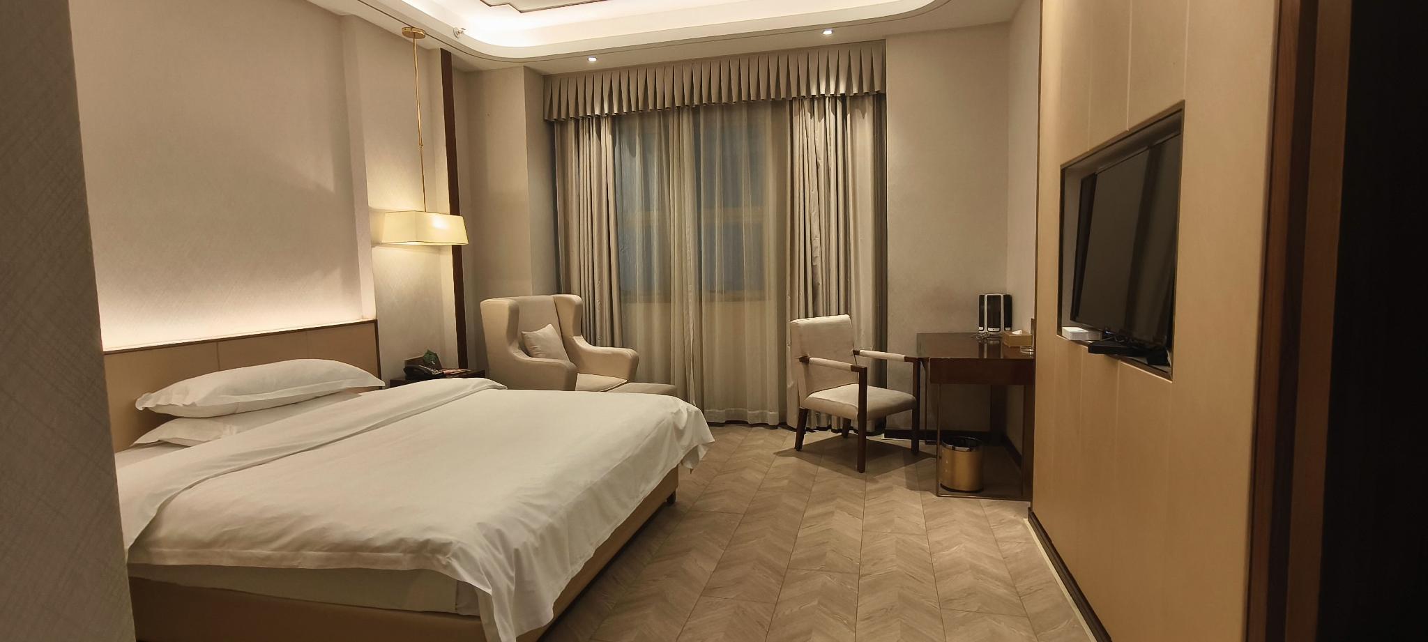 Fuyue Holiday Hotel 22/34