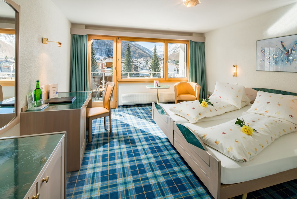Kristall Saphir Hotel 29/74