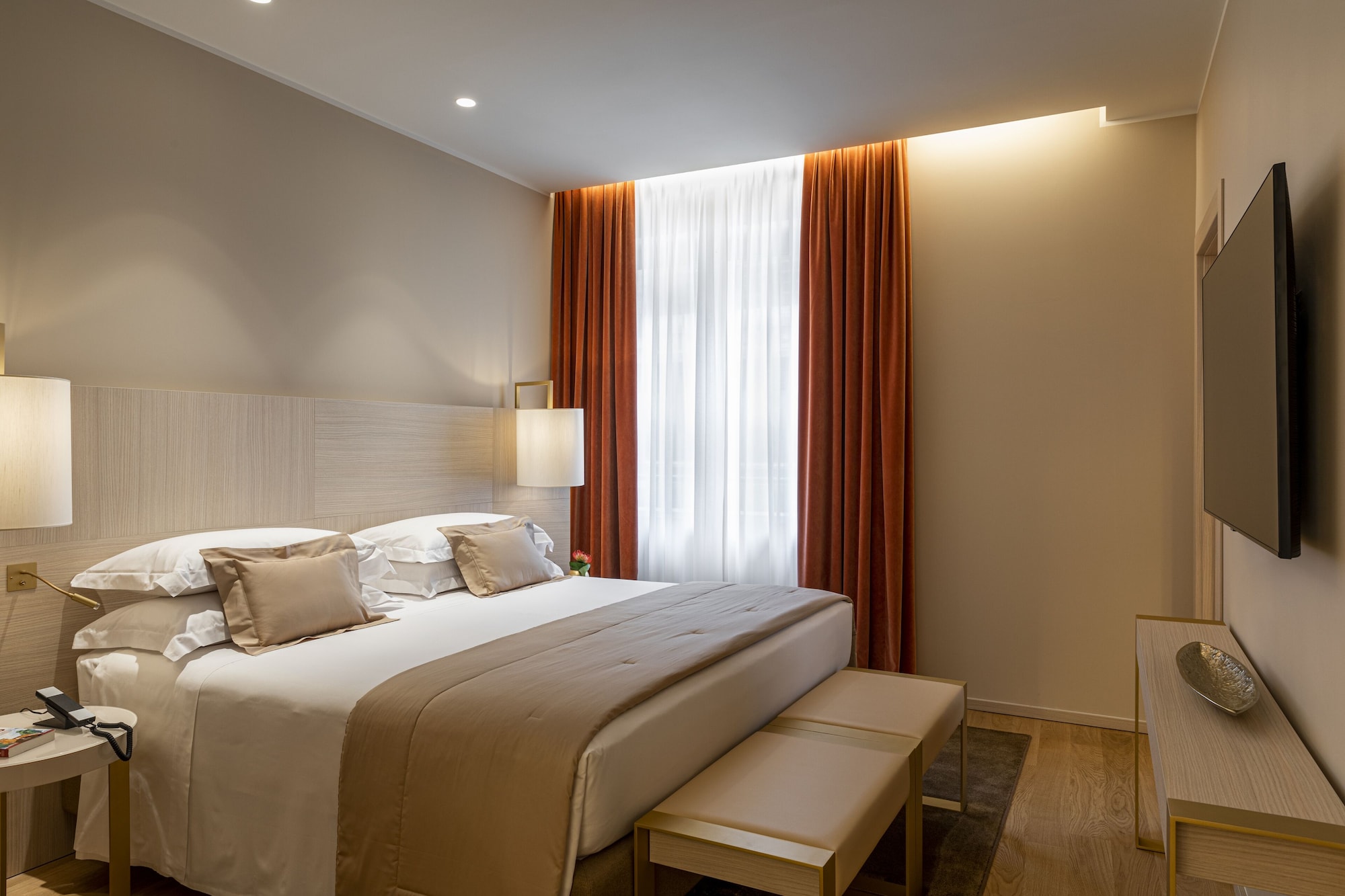 2 Bedrooms, Apartment, Deluxe, Duomo View