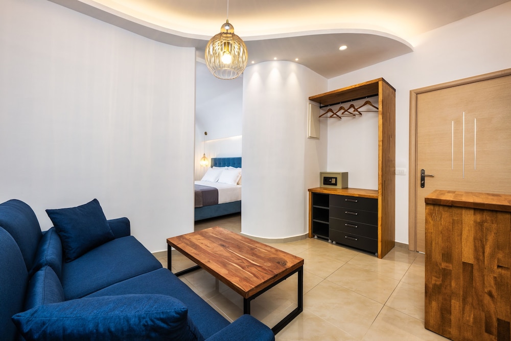 Alizea Villa 29/50