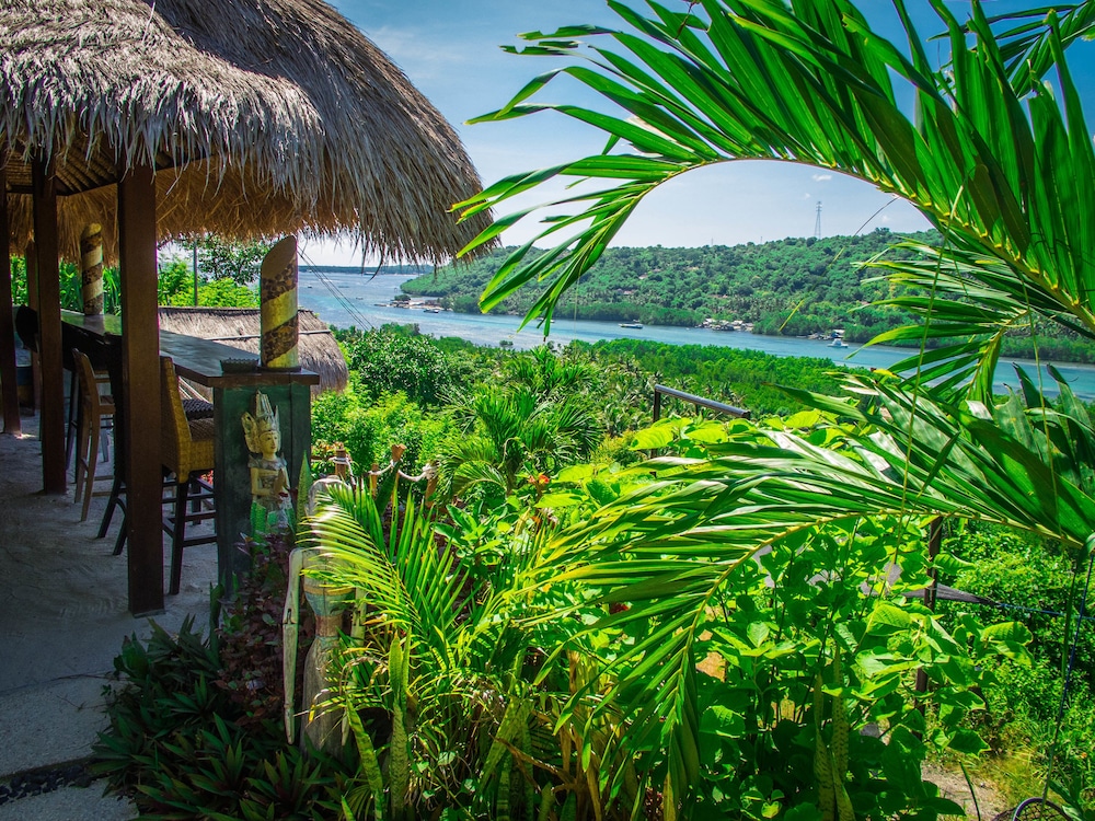 Twin Island Villas And Dive Resort 64/76