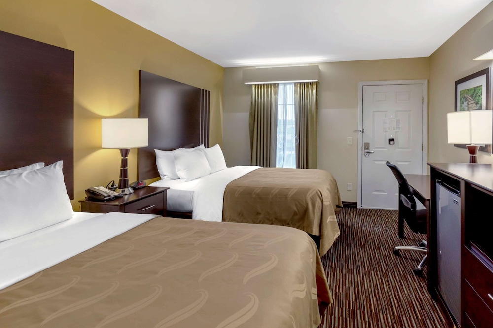 Quality Inn Seneca US-123 8/53